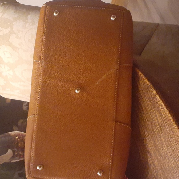 DOONEY & BOURKE LOGO LOCK SHOULDER BAG - Picture 3 of 9